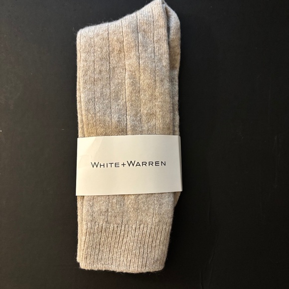 WHITE + WARREN CASHMERE RIBBED SOCKS - Picture 5 of 6